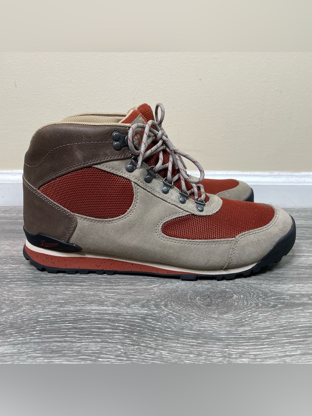 Danner 37244 Jag DW Dry Weather Boots Birch/Picante Size 12D Near Mint Worn Once